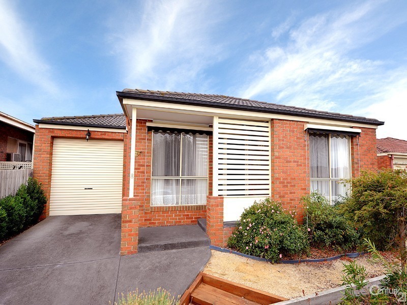 1/8 Glenn Erin Way, Berwick VIC 3806
