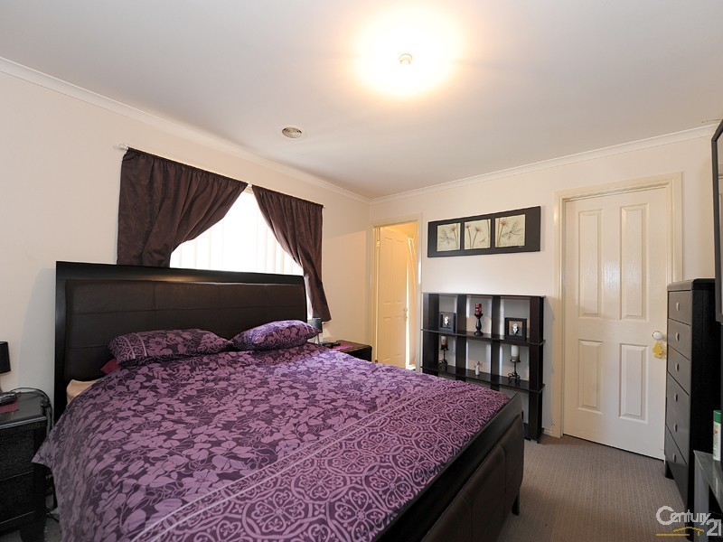 10 Baronessa Avenue, Narre Warren South VIC 3805