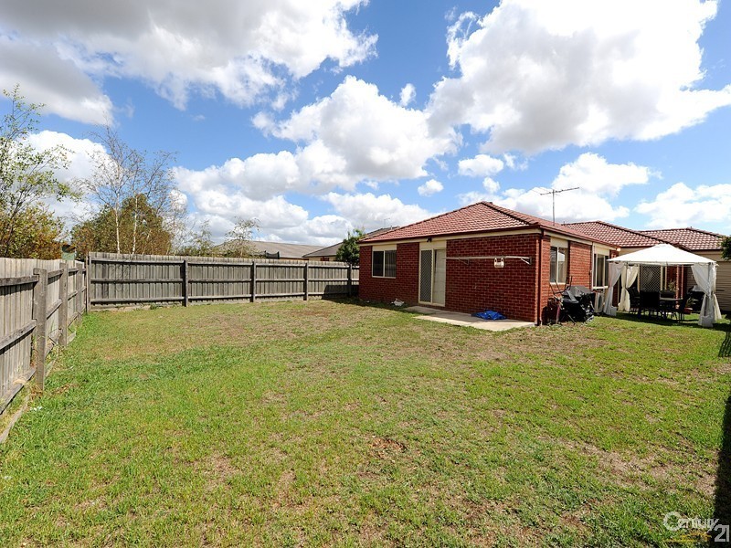 10 Baronessa Avenue, Narre Warren South VIC 3805