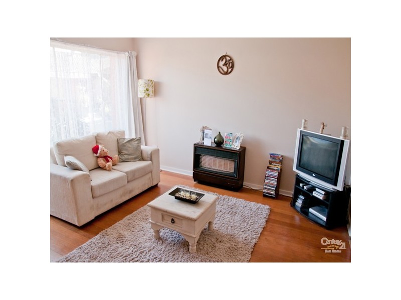 2/11 Wilson Street, Berwick VIC 3806