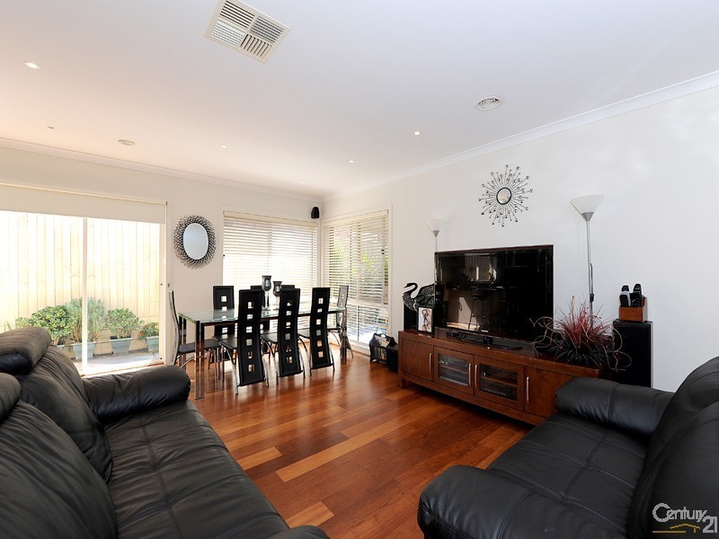 14 Monarch Road, Berwick VIC 3806