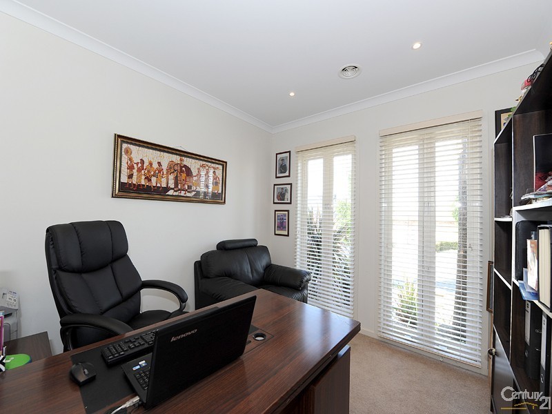 14 Monarch Road, Berwick VIC 3806