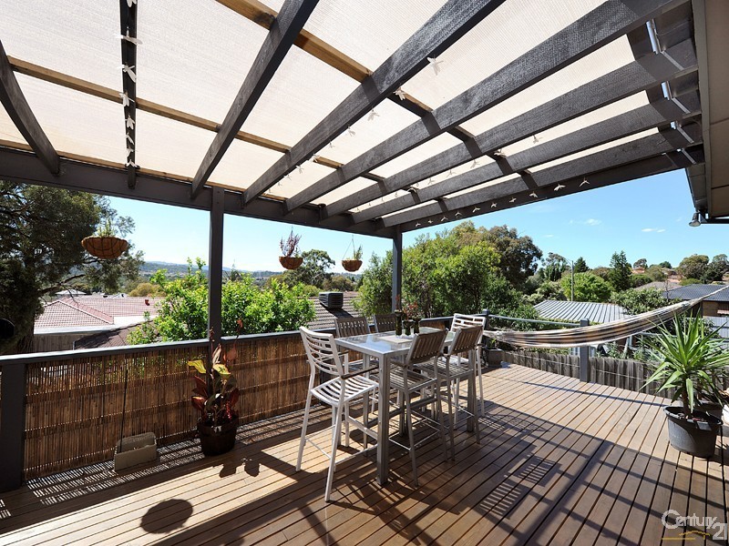 4 Chalcot Drive, Endeavour Hills VIC 3802