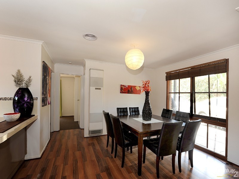 9  Marsden Court, Cranbourne North VIC 3977