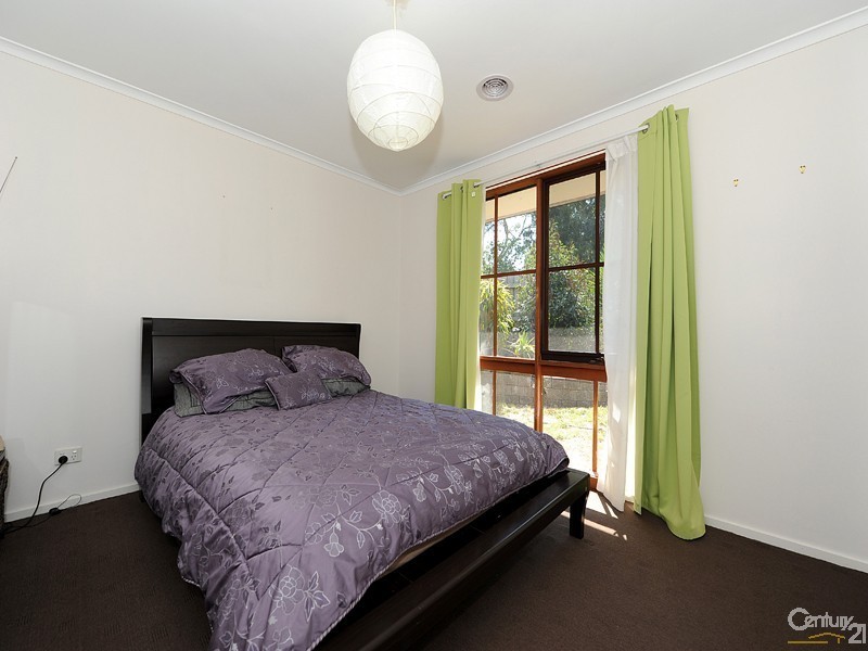 9  Marsden Court, Cranbourne North VIC 3977