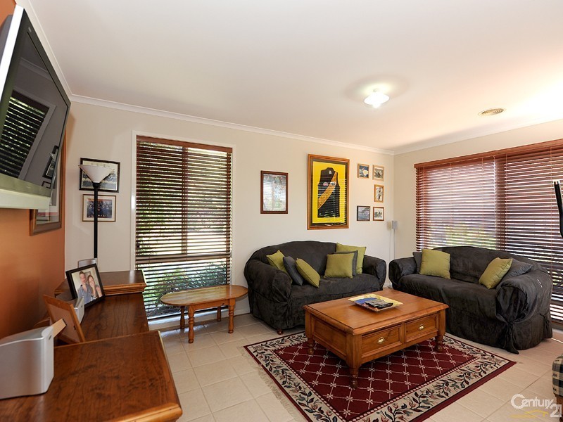 4 Britannia Close, Narre Warren South VIC 3805