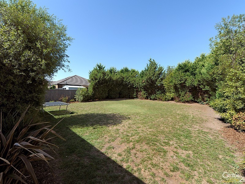 4 Britannia Close, Narre Warren South VIC 3805