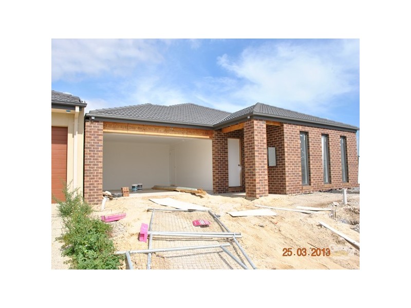 22 Karabair Street, Clyde North VIC 3978