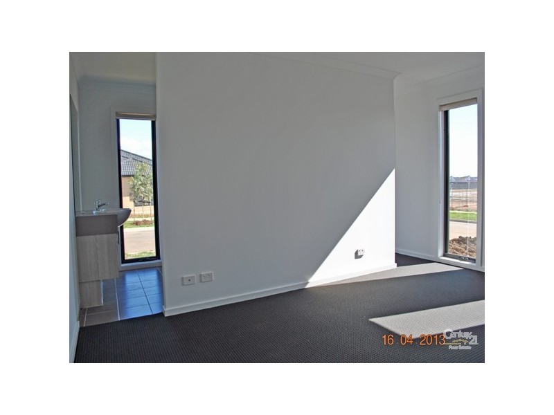 22 Karabair Street, Clyde North VIC 3978