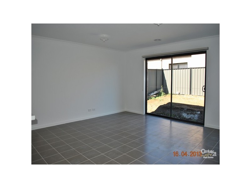 22 Karabair Street, Clyde North VIC 3978