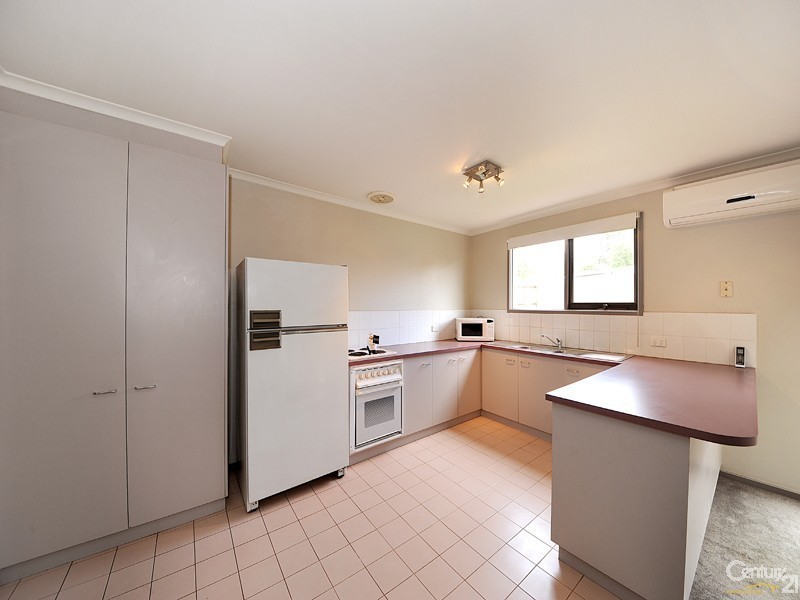 2/13 Wallowa Crescent, Narre Warren VIC 3805