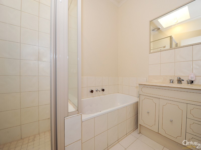 8/14  Shrives Road, Narre Warren VIC 3805