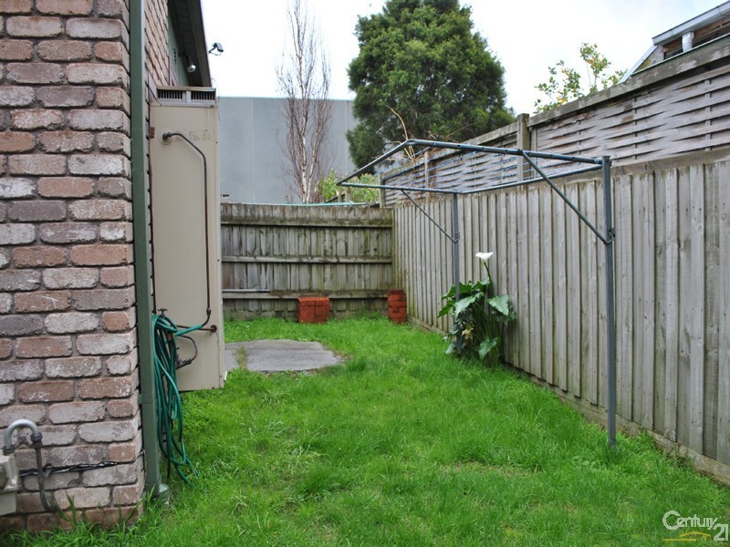 8/14  Shrives Road, Narre Warren VIC 3805