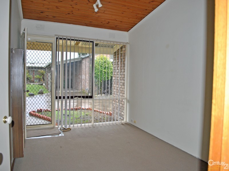 8/14  Shrives Road, Narre Warren VIC 3805