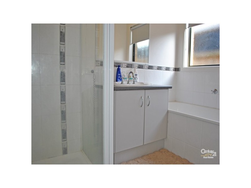 96 Ridgemont Drive, Berwick VIC 3806