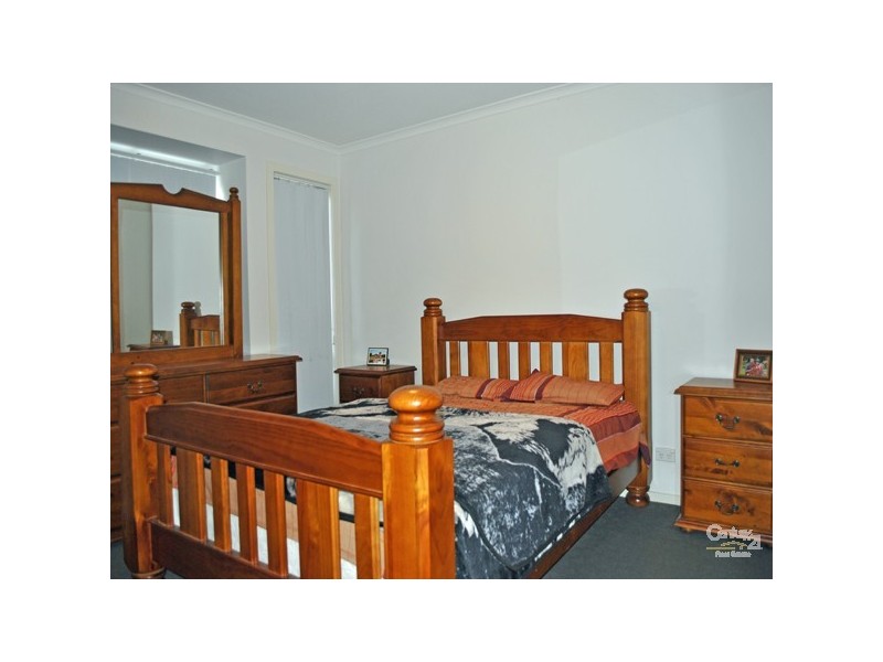 96 Ridgemont Drive, Berwick VIC 3806