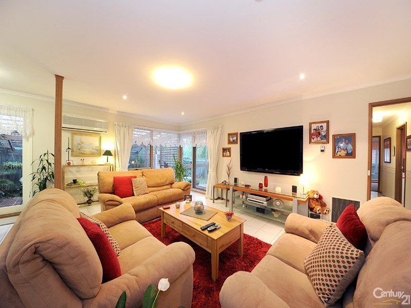 10 Briscoe Court, Endeavour Hills VIC 3802