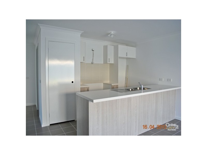 22 Karabair Street, Cranbourne East VIC 3977