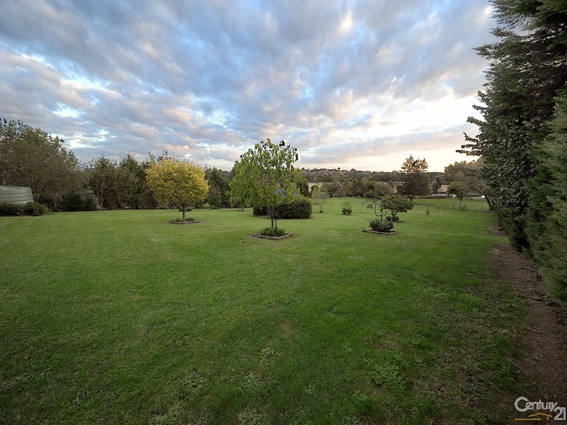 15-16 Maclaine Court, Narre Warren North VIC 3804