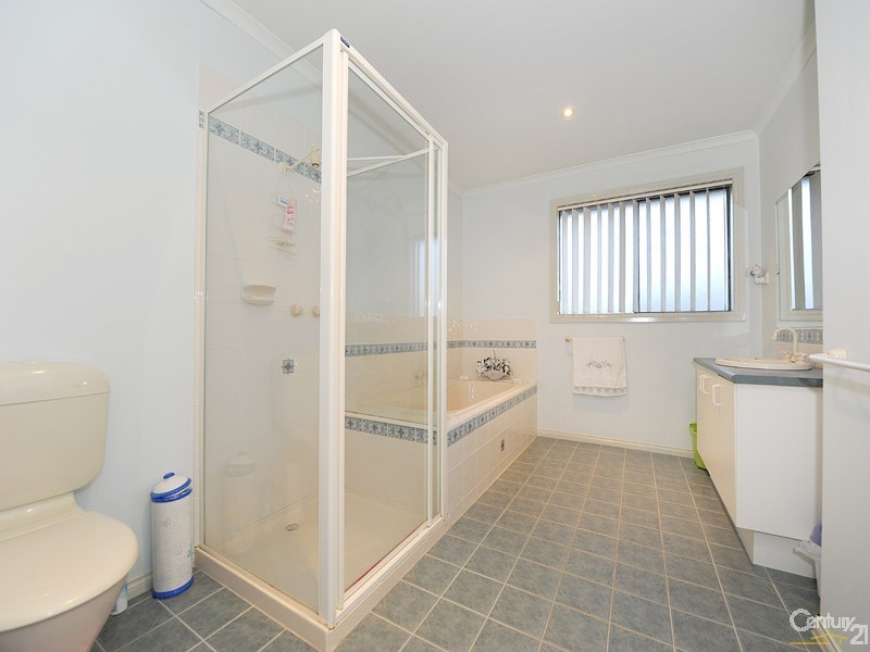 2 Portree Place, Narre Warren South VIC 3805