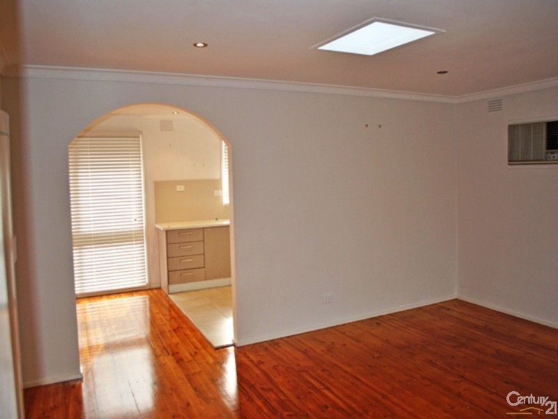 25 Upton Crescent, Narre Warren VIC 3805