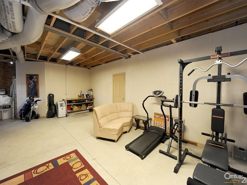 10 Dirkala Retreat, Berwick VIC 3806