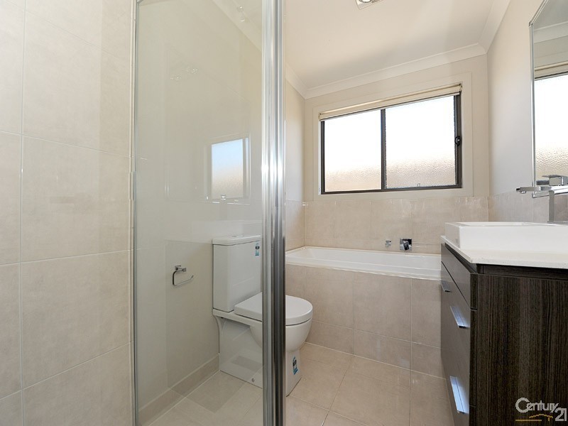 2/29 Chase Boulevard, Berwick VIC 3806