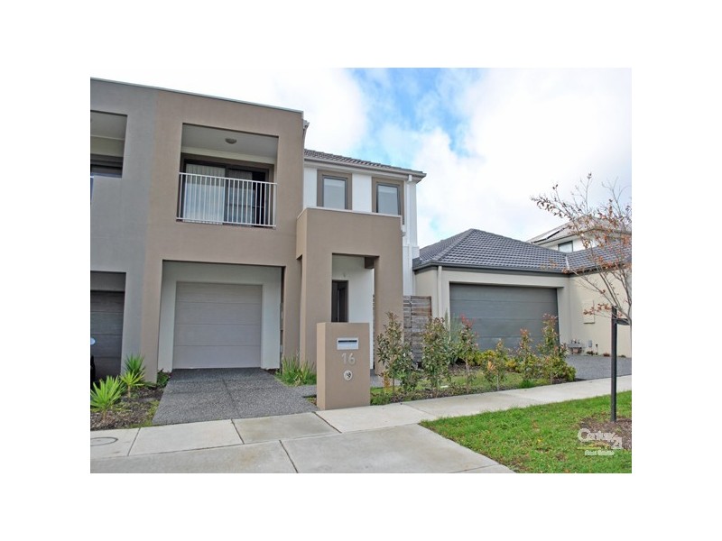 16 Meridian Circuit, Berwick VIC 3806