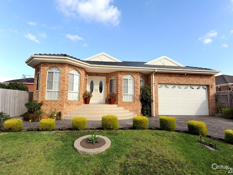 62 Eleanore Crescent, Hallam VIC 3803