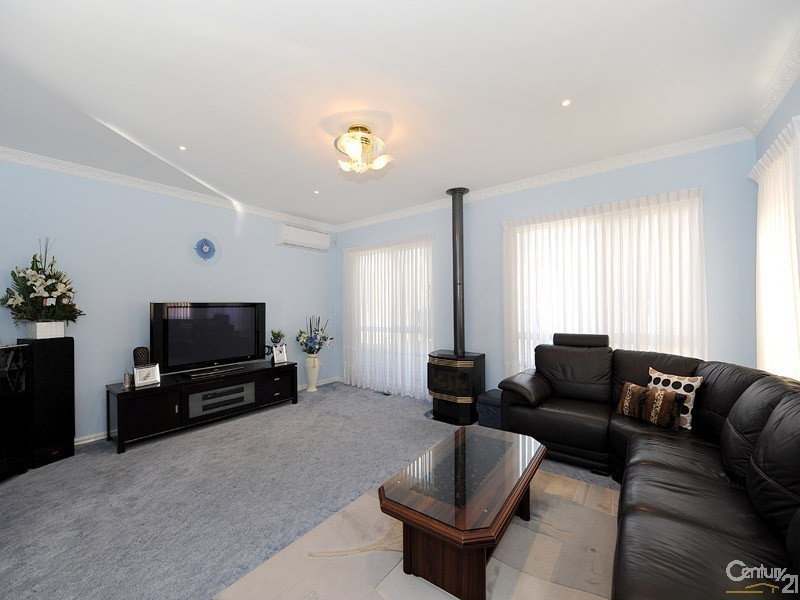 62 Eleanore Crescent, Hallam VIC 3803