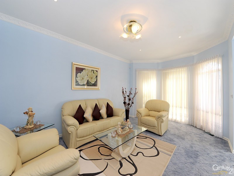 62 Eleanore Crescent, Hallam VIC 3803