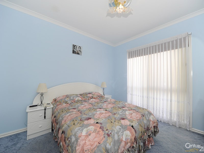 62 Eleanore Crescent, Hallam VIC 3803