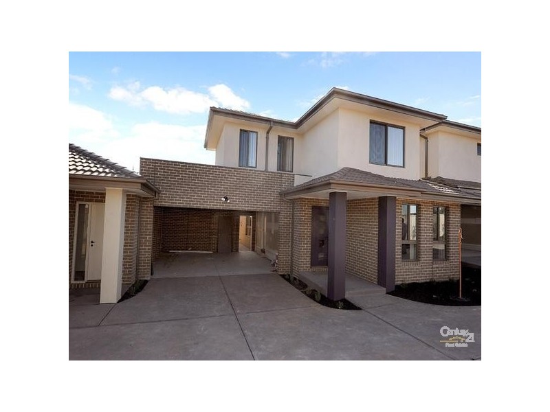 2/63 Soldiers Road, Berwick VIC 3806