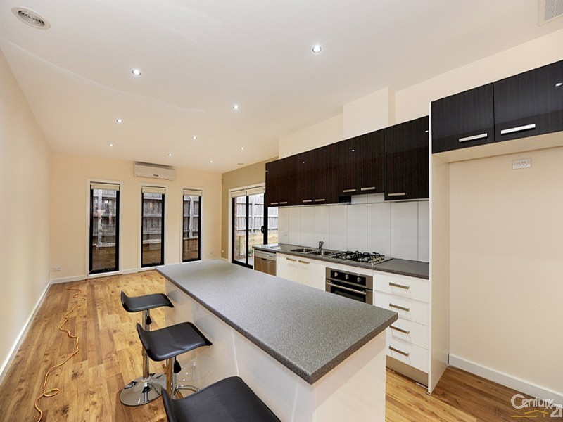 3/7 Amber Crescent, Narre Warren VIC 3805