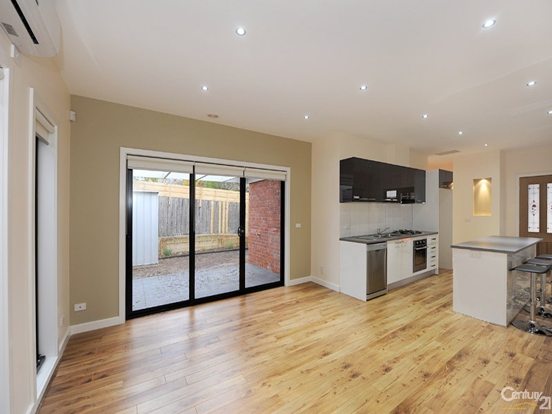 3/7 Amber Crescent, Narre Warren VIC 3805