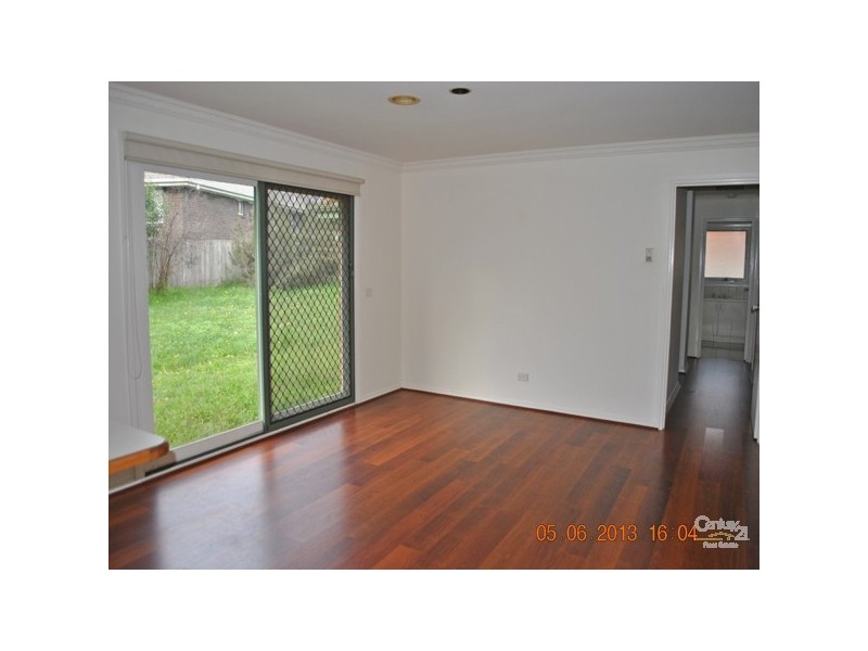 12 Hedgeley Drive, Berwick VIC 3806