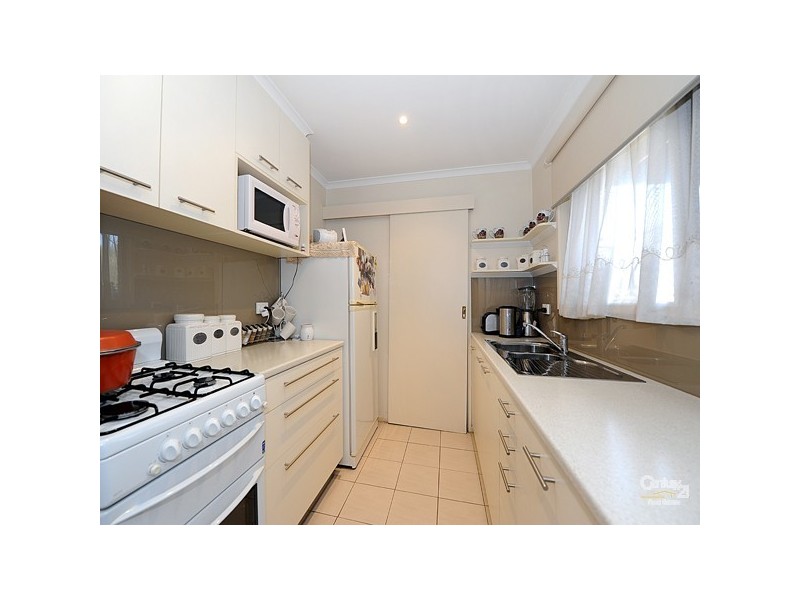 2 Warren Close, Narre Warren VIC 3805