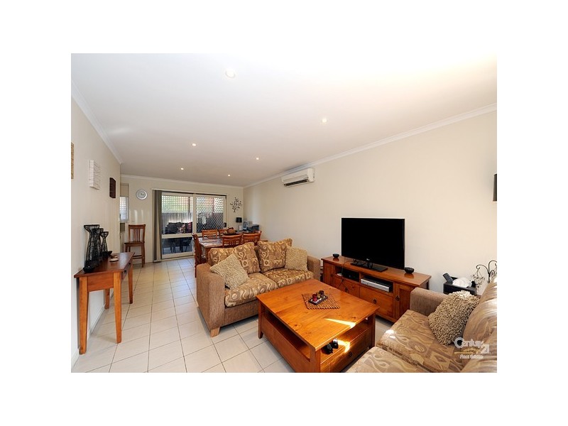 2 Warren Close, Narre Warren VIC 3805