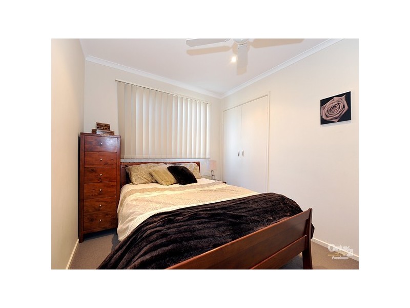 2 Warren Close, Narre Warren VIC 3805