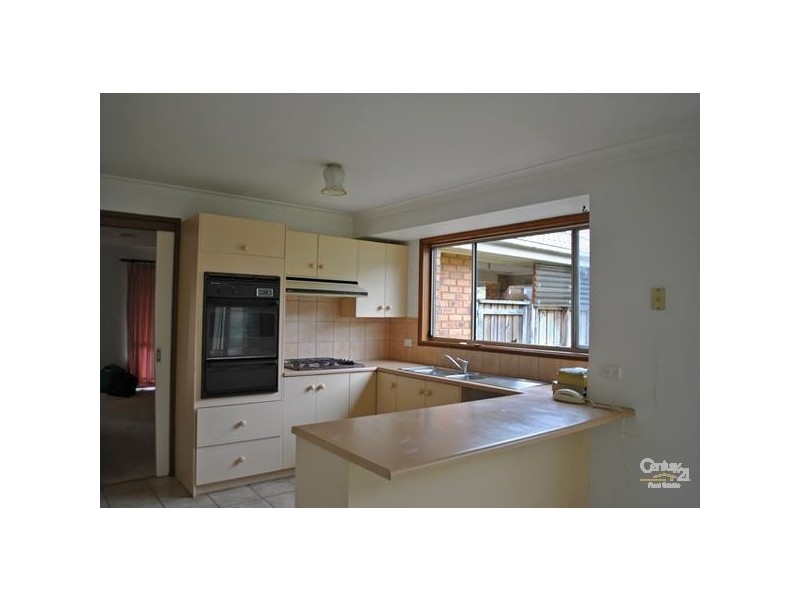 9 Neilian Retreat, Berwick VIC 3806