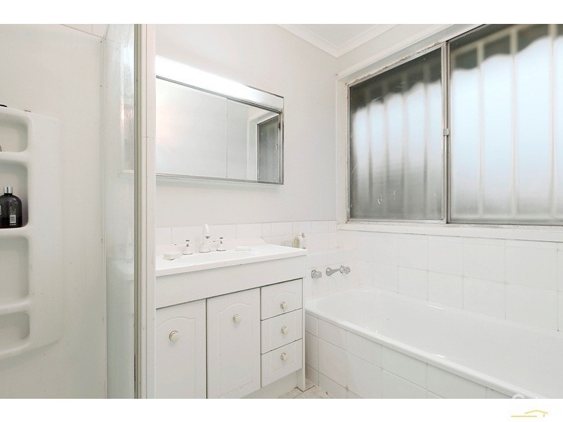 3 Sorbus Close, Endeavour Hills VIC 3802