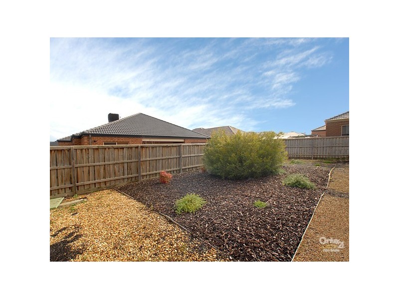 19 Monarch Road, Berwick VIC 3806