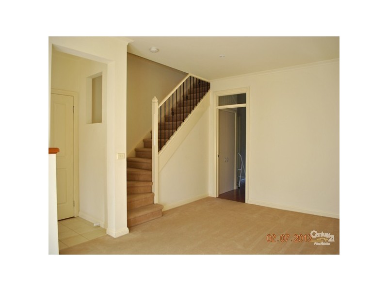 42/18-26 Marlesford Crescent, Berwick VIC 3806