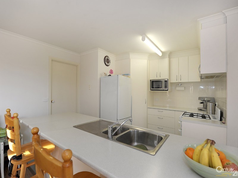 2/22 Shrives Road, Narre Warren VIC 3805