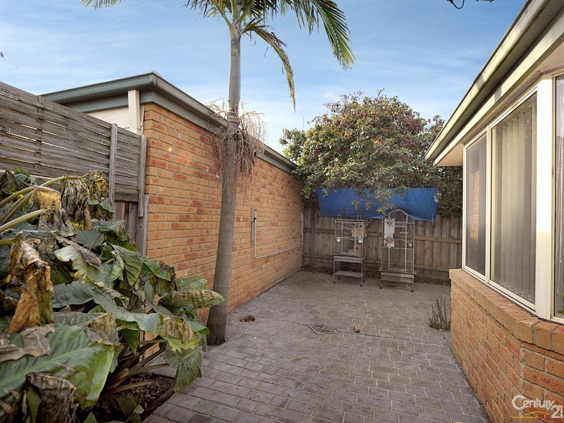 2/22 Shrives Road, Narre Warren VIC 3805