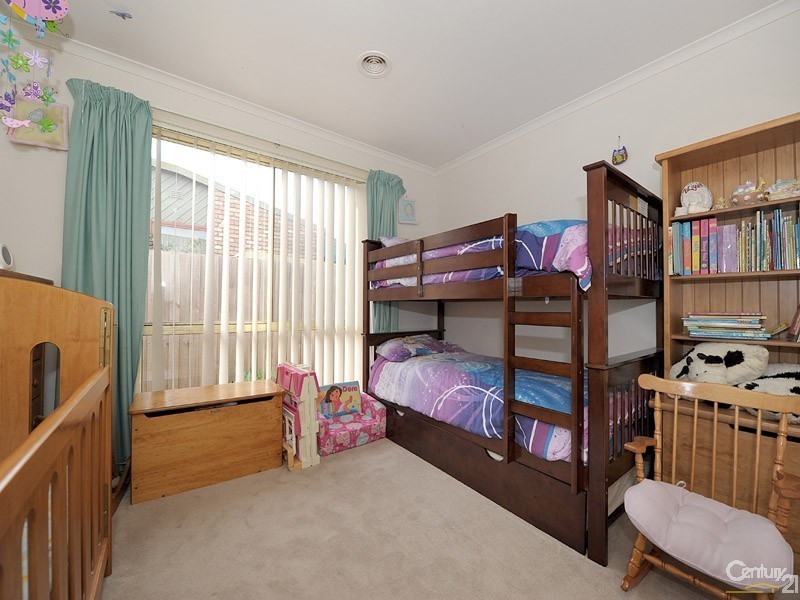 2/22 Shrives Road, Narre Warren VIC 3805