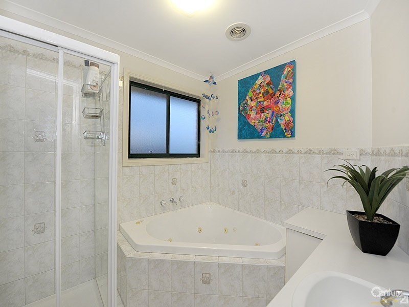 41 Kendall Drive, Narre Warren VIC 3805