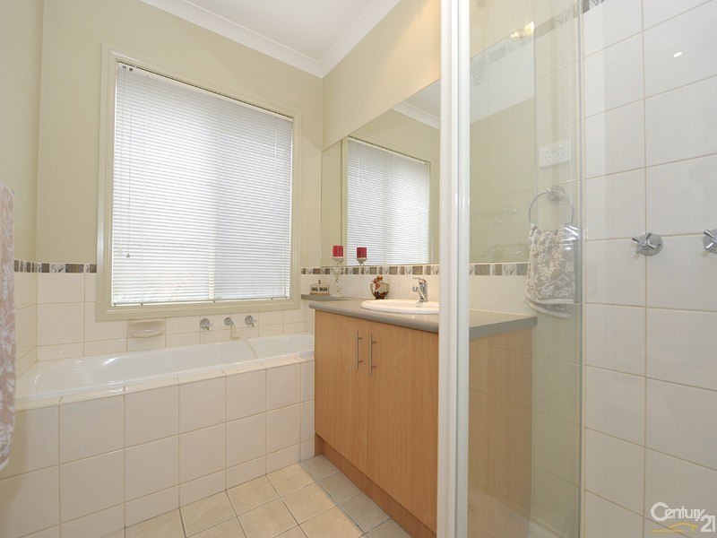 7 Monarch Road, Berwick VIC 3806