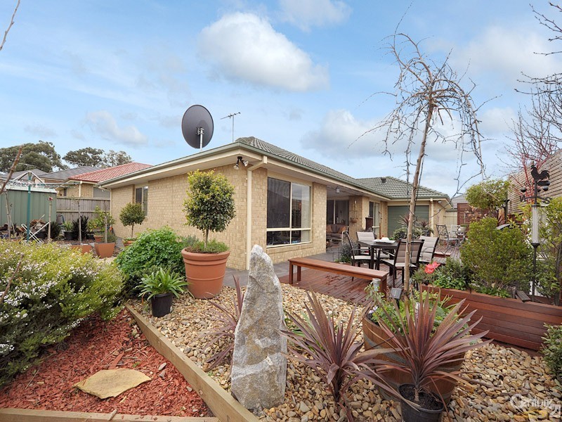7 Monarch Road, Berwick VIC 3806