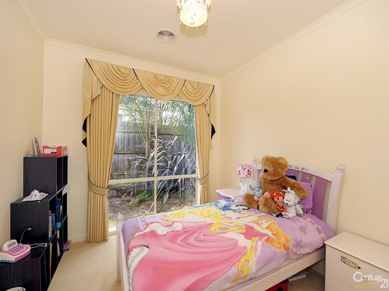 54 Seebeck Drive, Narre Warren South VIC 3805